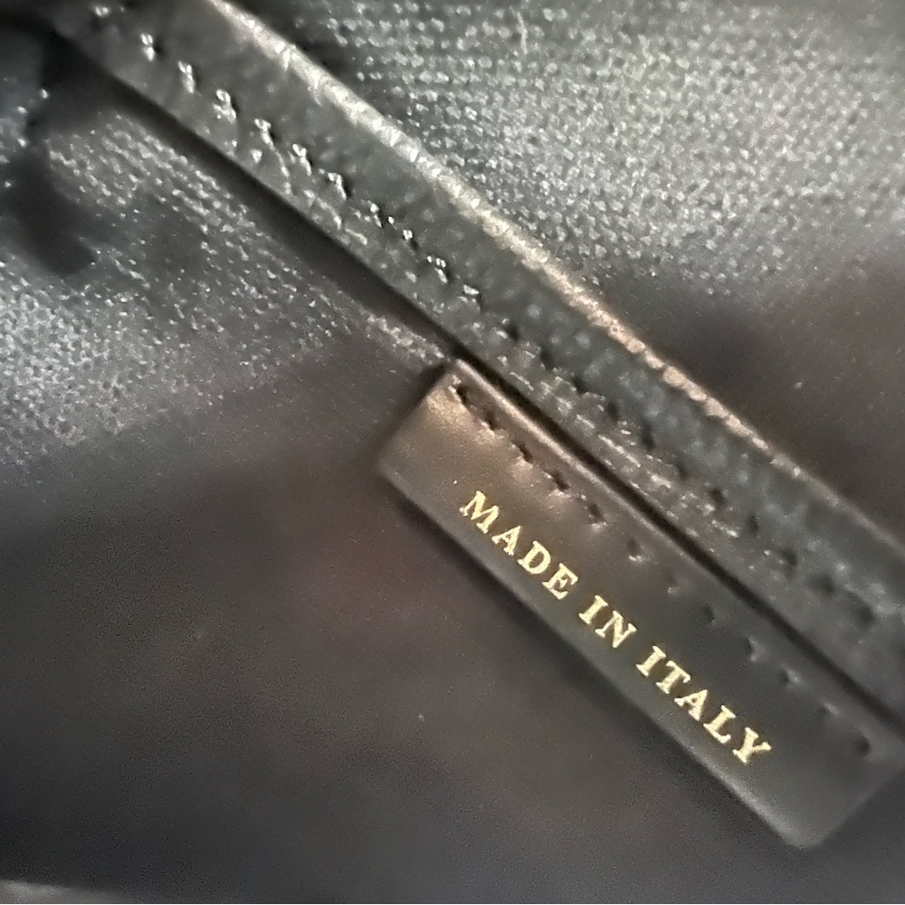 Burberry Bag - Picture 5 of 8